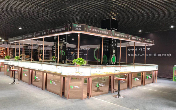 首飾展示柜設(shè)計(jì)需要注意的兩個方面