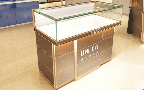 哪里有玻璃展示柜，這個廠大家都定制了