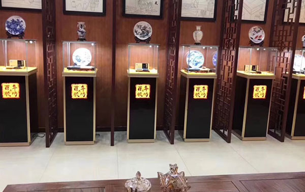 金銀珠寶展柜設(shè)計要注意什么細節(jié)？